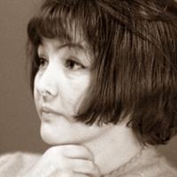 Портрет автора Белла Ахатовна Ахмадулина