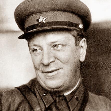 Портрет автора Василий Лебедев-Кумач